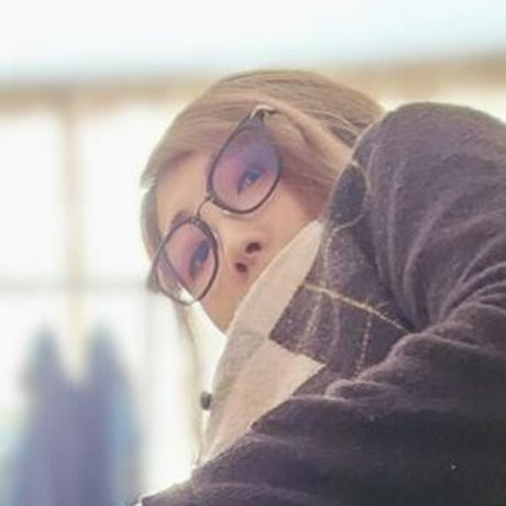 MikanCos actrice de sexe des photos