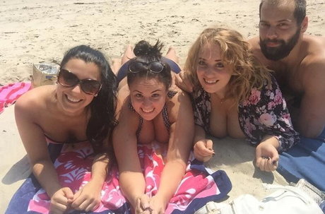 rousse aux gros seins onlyfans sexe érotique images