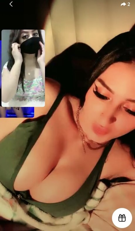 Janym étoile exclusive image