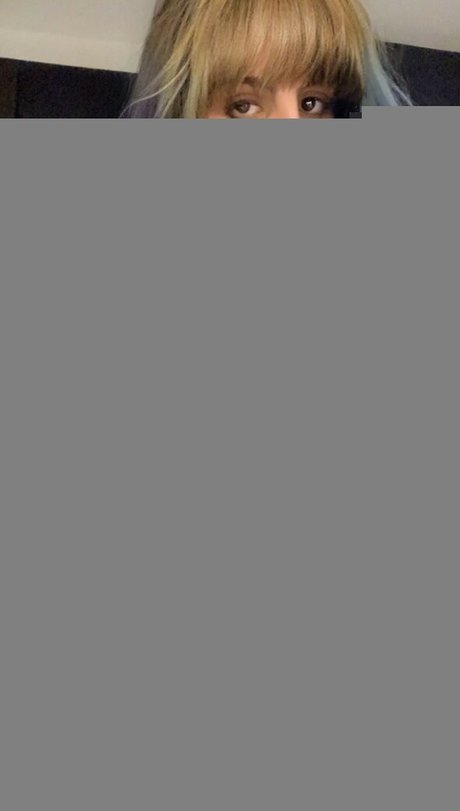 Natalie okan haut modèle galeries