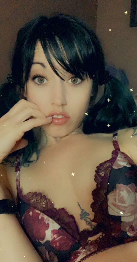 chatte dadolescente noire onlyfans haut hd image