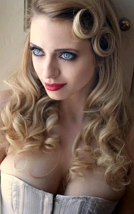 Sinead Bales jolie actrice photo