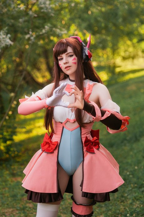 Kawaiitsu modèle de haute qualité des photos