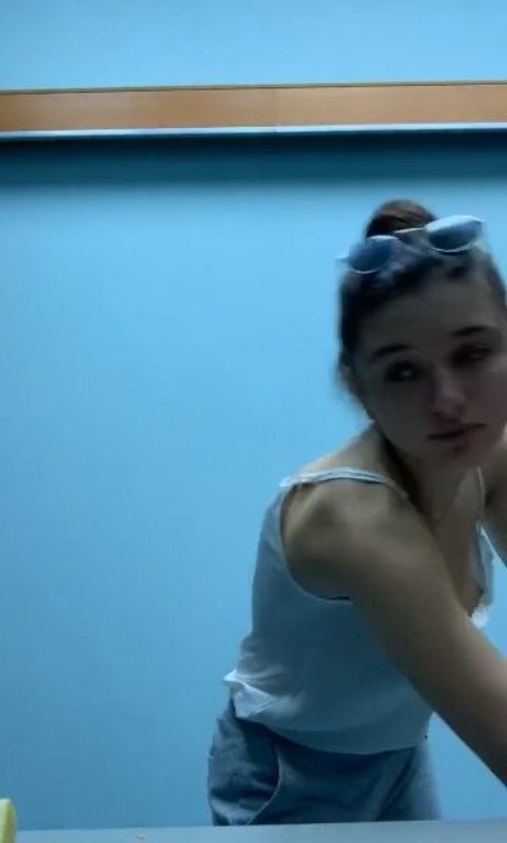 elleonora royal modèle sexy galeries