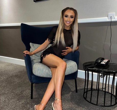 Nikkitta star du porno sexy des photos