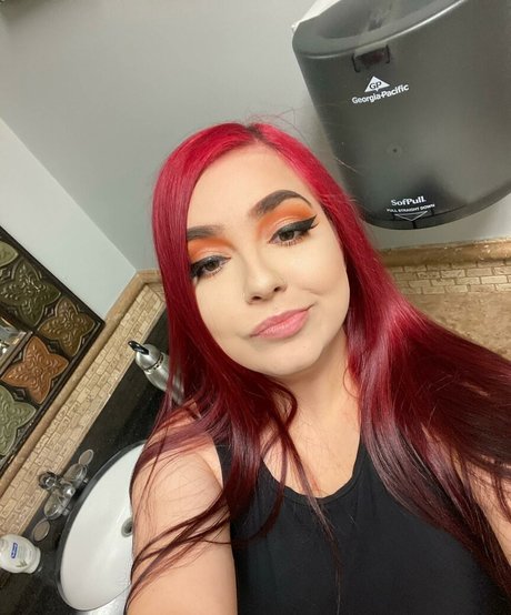 drearoseee modèle exclusif galeries