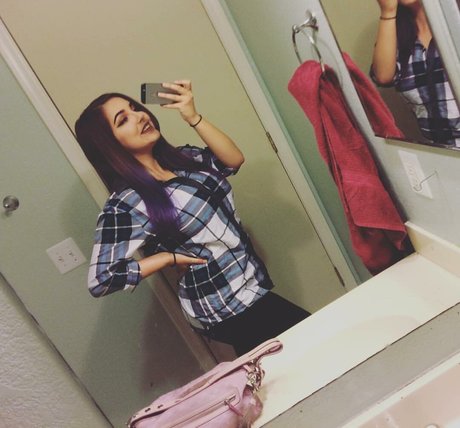 sexe en bikini uniquementfans haut nu photo