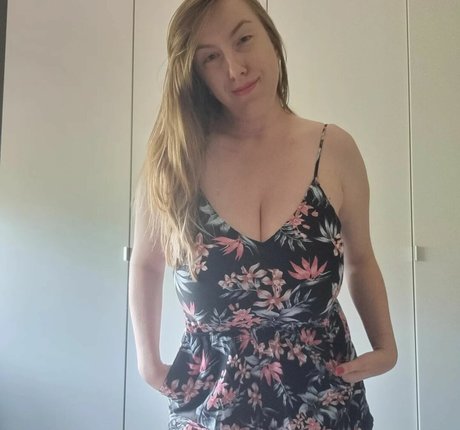 Blondy1 modèle joli archive