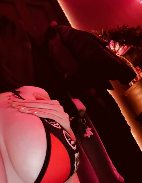 Elerievans modèle porno photos