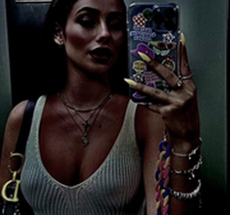 Lola Lolita actrice exclusive photos