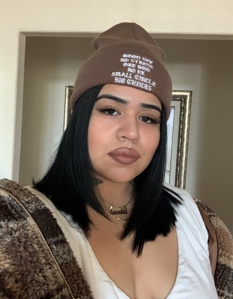 esmeluvsyouxoxo actrice artistique collection