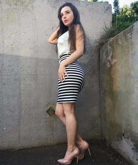 femmes au foyer uniquementfans pornographique sympa photo