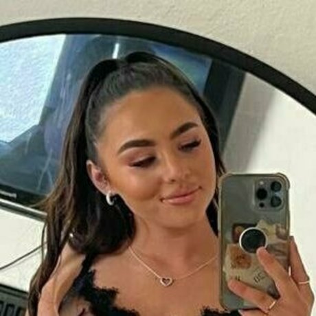 lunapxx modèle sexy images