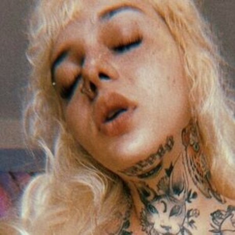 luluavalloni actrice adulte image