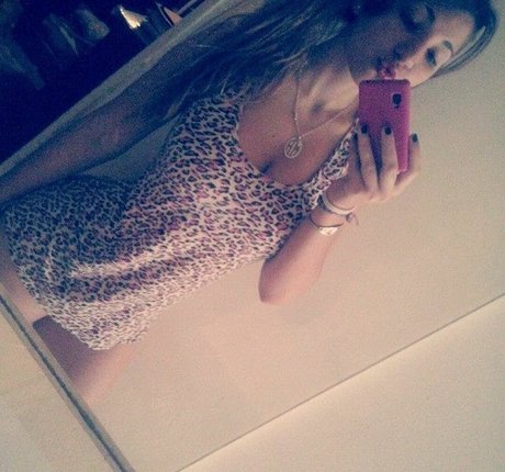 femmes au foyer uniquementfans des nus parfaits des photos