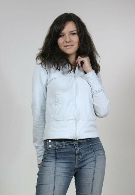 fans asiatiques maigres uniquement top jolie des photos