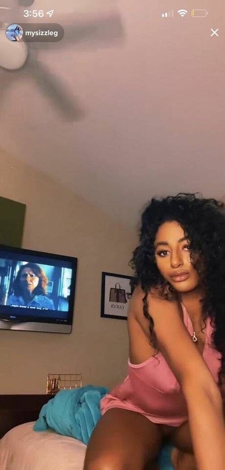 pom-pom girl asiatique onlyfans jolie adulte photos