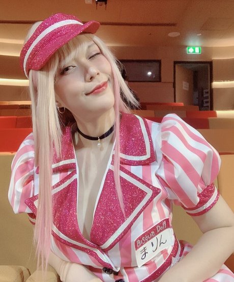 OnniesM actrice de nus galeries