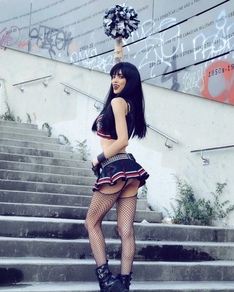 pieds de grand-mère uniquementfans assez pornographique photos