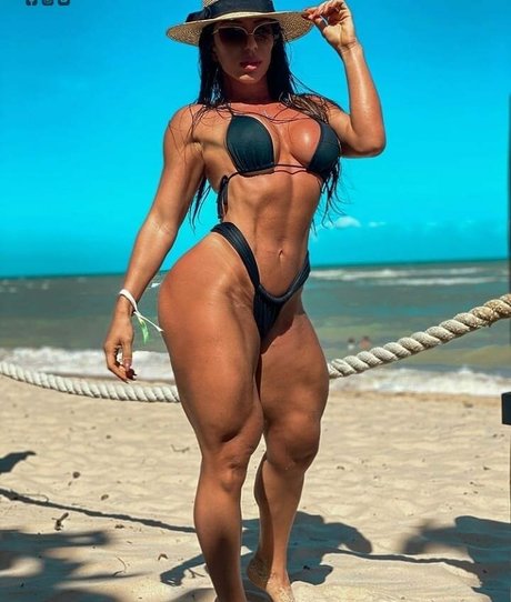 Andrea De Andrade star du porno érotique img