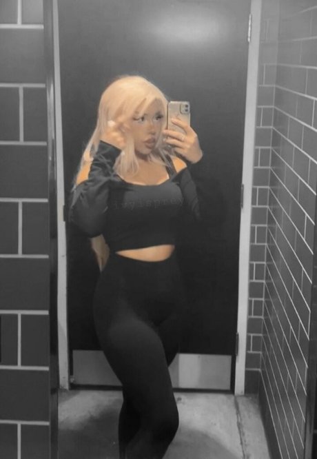 IvyPrey modèle nu galerie