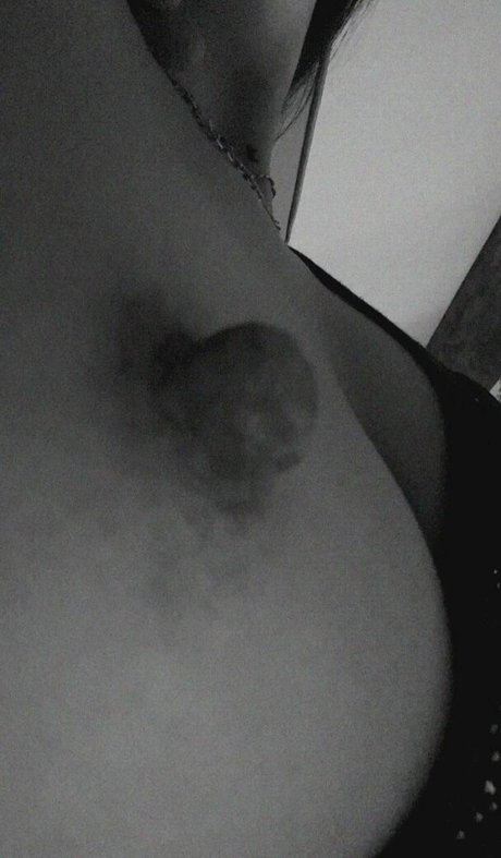 Tzouma Mym modèle porno galeries