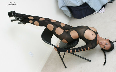 Lily Thai star du porno chaude galerie