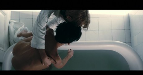 Elena Anaya actrice pornographique image