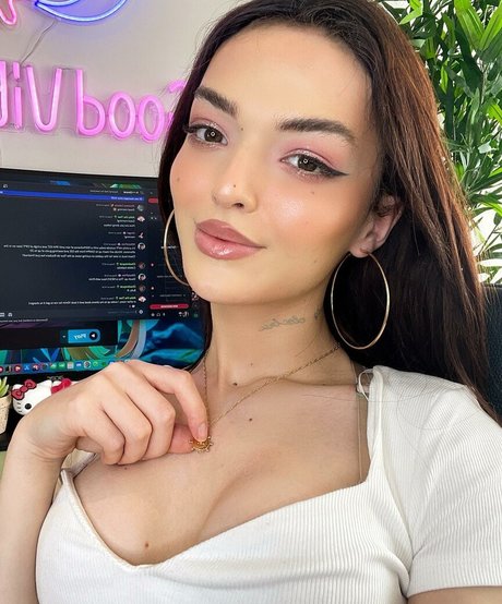 beauté adolescente onlyfans jolis nus galerie