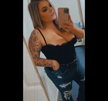 Lilly Zamora art modèle photos