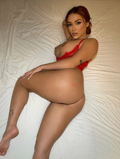 rousse au gros cul onlyfans top meilleur photos