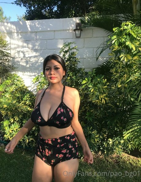 Paola Bustamante haut modèle galerie