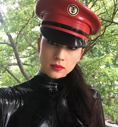 Lady Mephista actrice adulte galerie