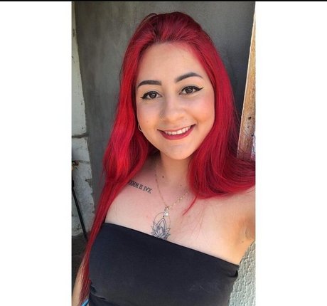 Miislaynenunes actrice chaude galeries