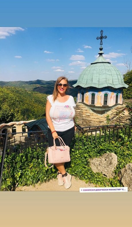 Stella Vulcheva star du porno érotique des photos