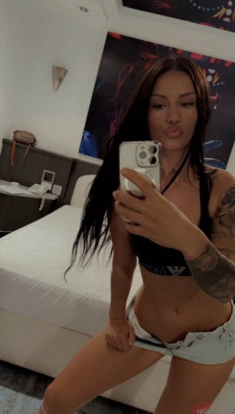 Nicoleta Monica étoile parfaite images