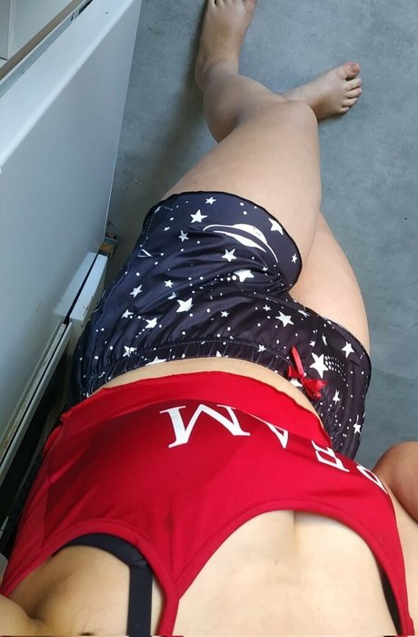 cumslut val modèle chaud photo