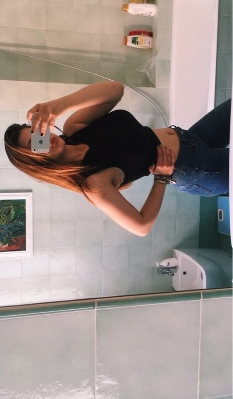 Elissa T étoile nue galeries