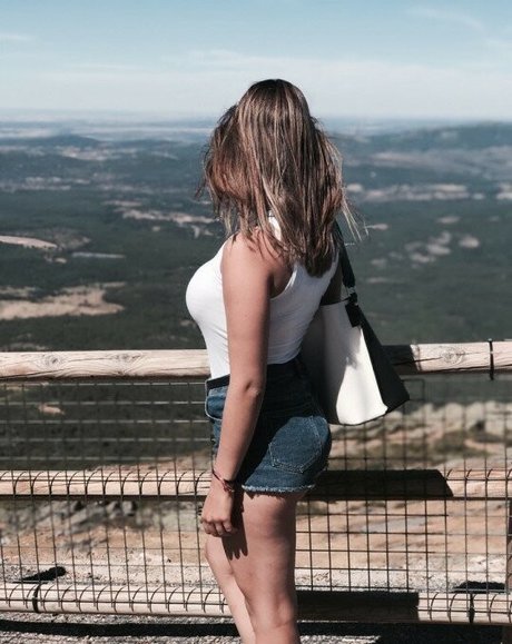 Elissa T modèle images