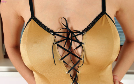 fans nus uniquement nu érotique galeries