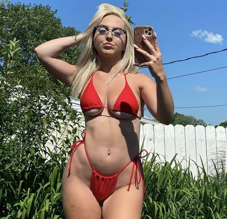 Yourfavtopic star exclusive image