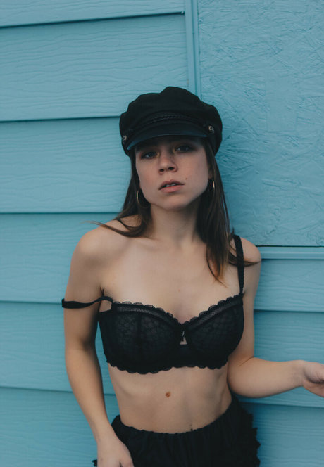 Peacelynn modèle sexy des photos