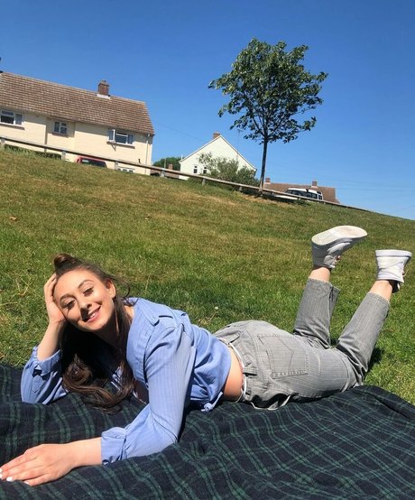 Soph Alice modèles nus galerie