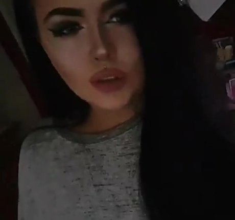 Megan Carys Gomer jolie star du porno galerie