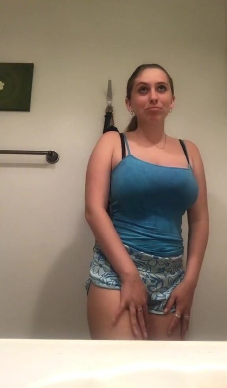 Lily Patrick actrice de nus images