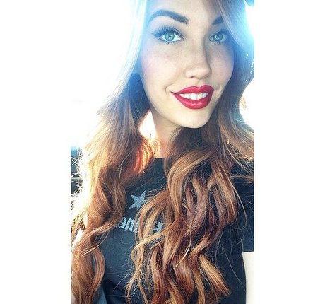 pom-pom girl asiatique onlyfans assez exclusif image