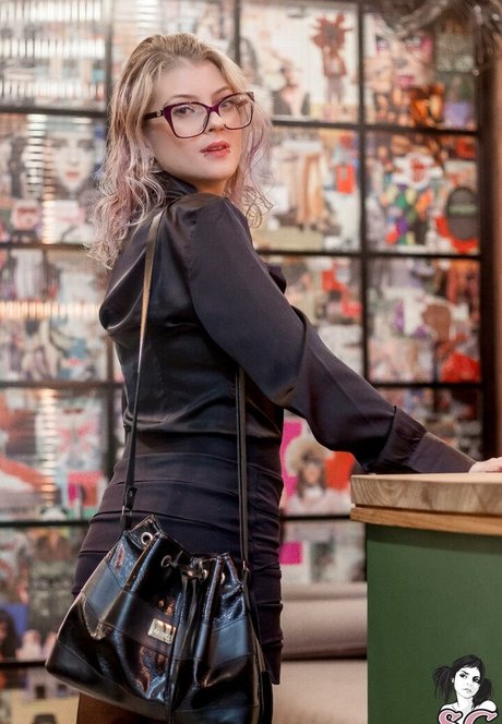 belladonna art étoile des photos