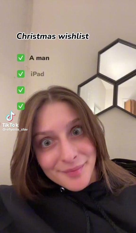 Efiyenia Stavropoulos étoile xxx img