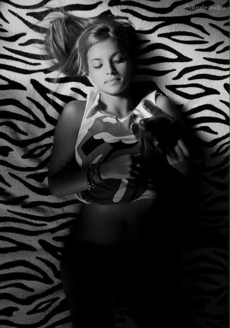 Kami Queiroz étoile chaude galerie