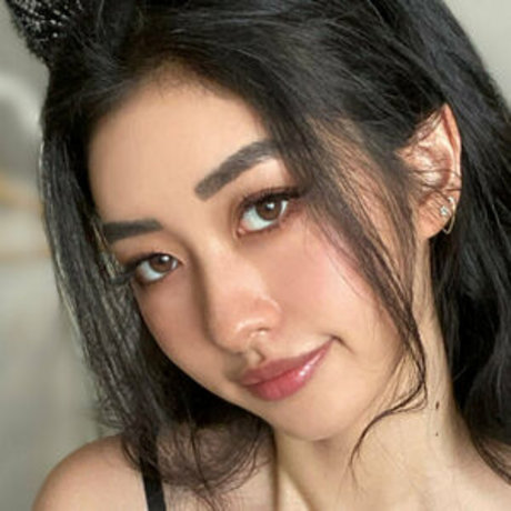 vyxia modèle érotique archive